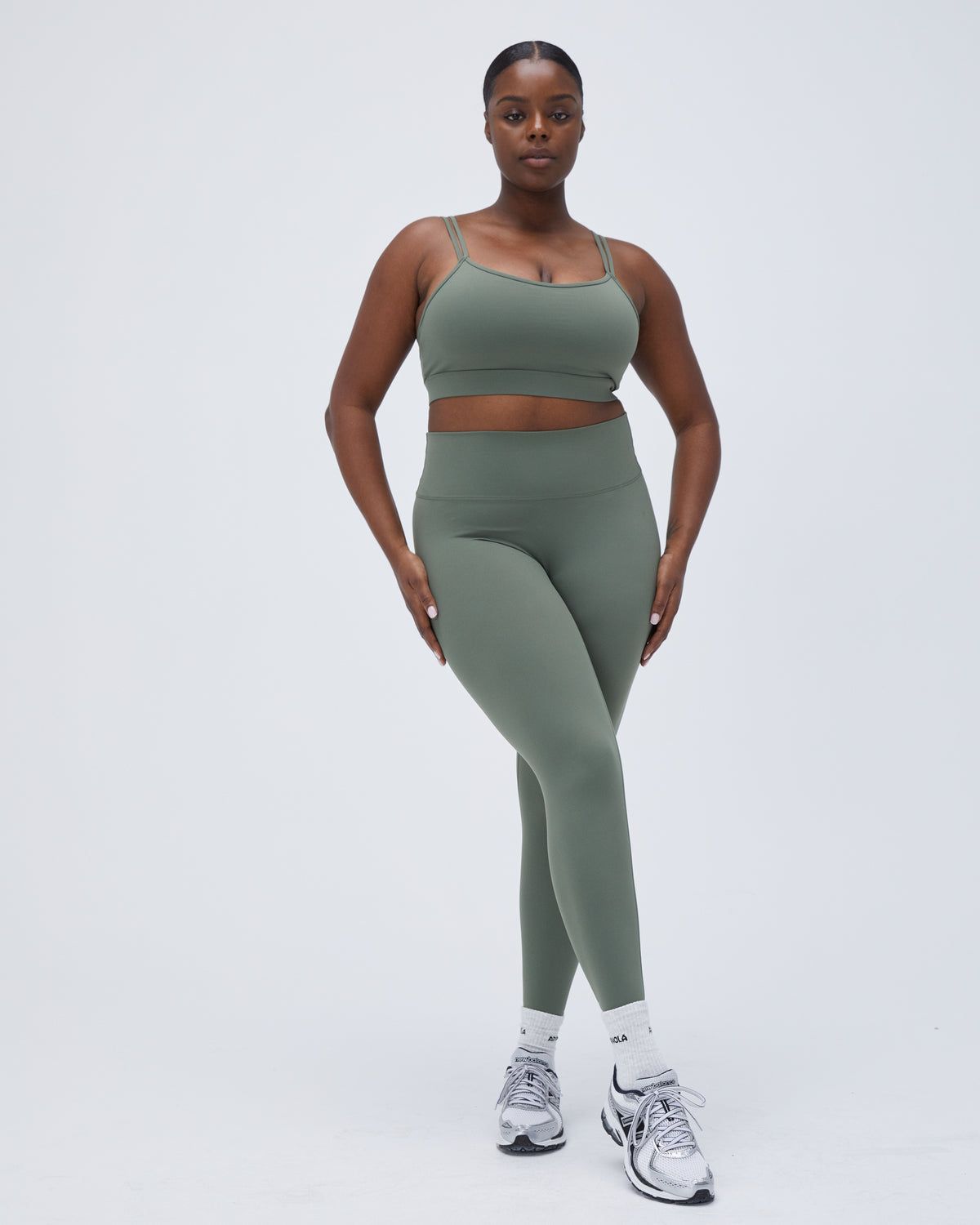 Khaki Green Adanola Ultimate Leggings | MEDAVZ354
