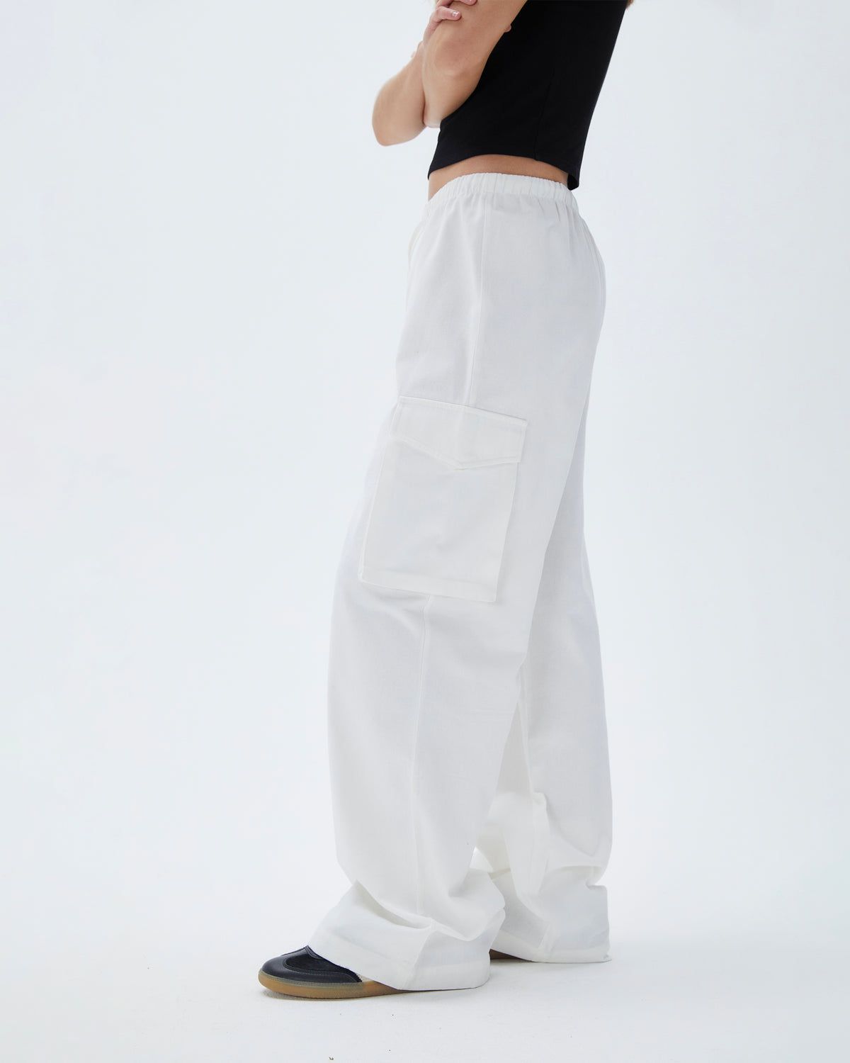 White Adanola Relaxed Cotton Cargo Pants | QRYKEM391